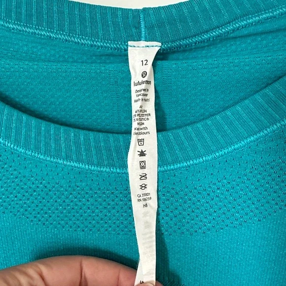 lululemon athletica Women’s Swiftly Tech Long l Sleeve Top Turquoise/Teal - Picture 2 of 4